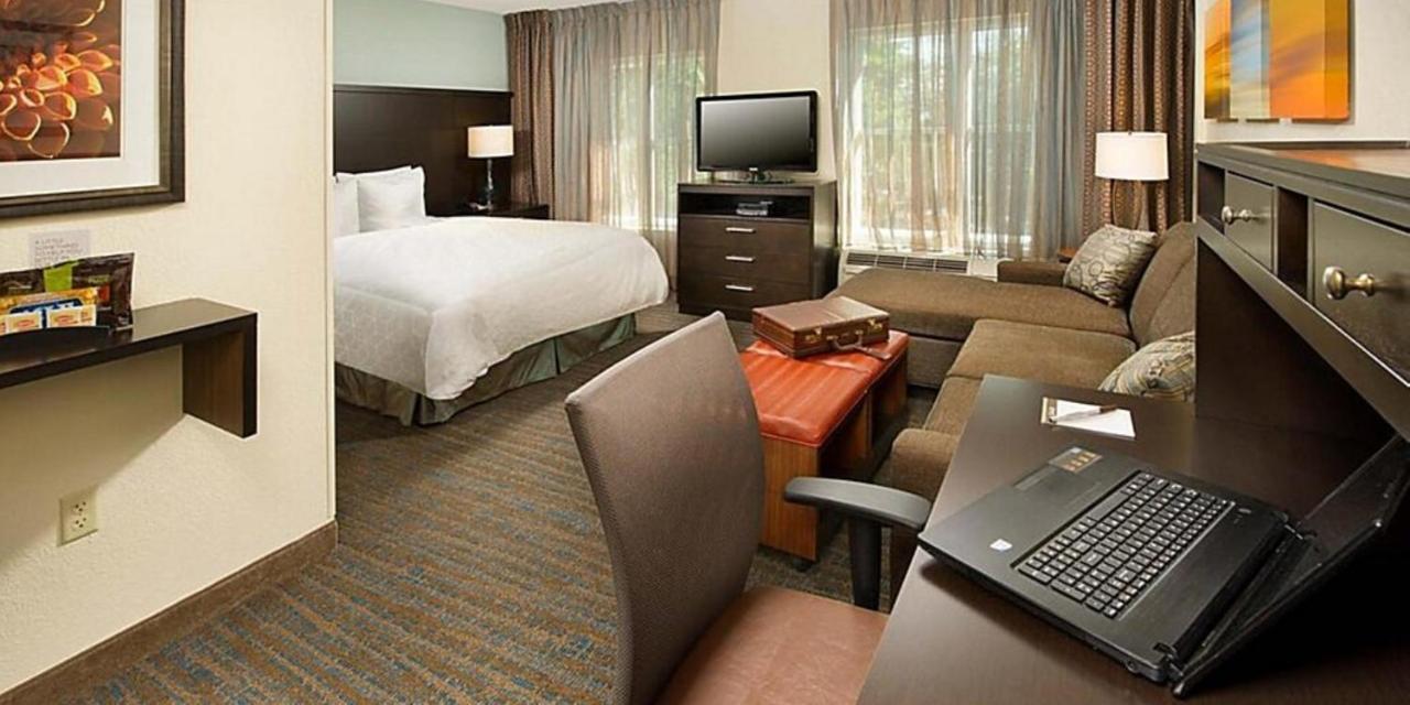 Staybridge Suites Lincolnshire By Ihg Bagian luar foto