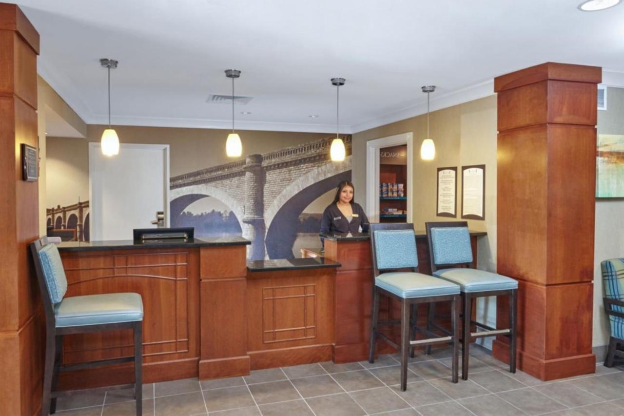 Staybridge Suites Lincolnshire By Ihg Bagian luar foto