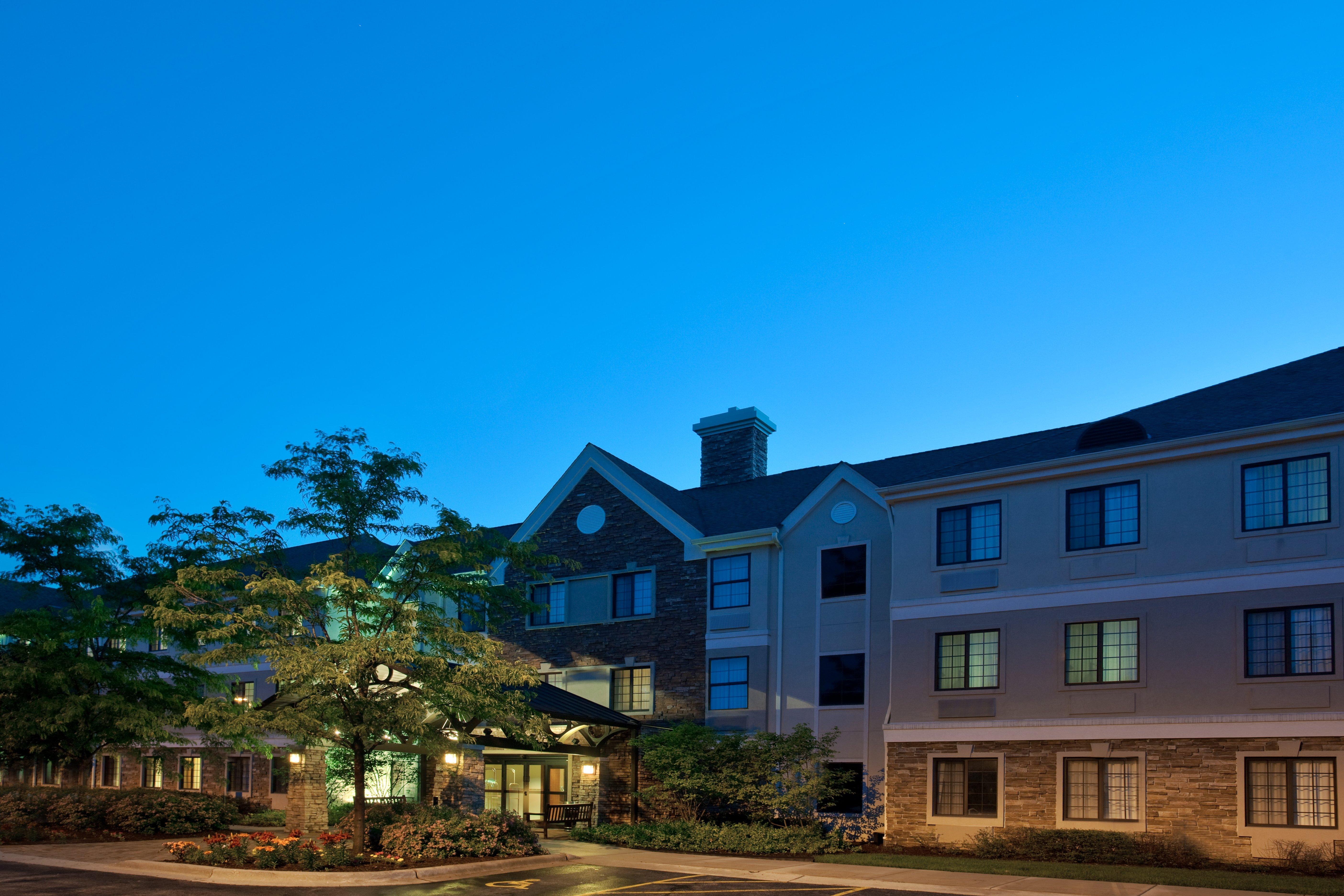 Staybridge Suites Lincolnshire By Ihg Bagian luar foto
