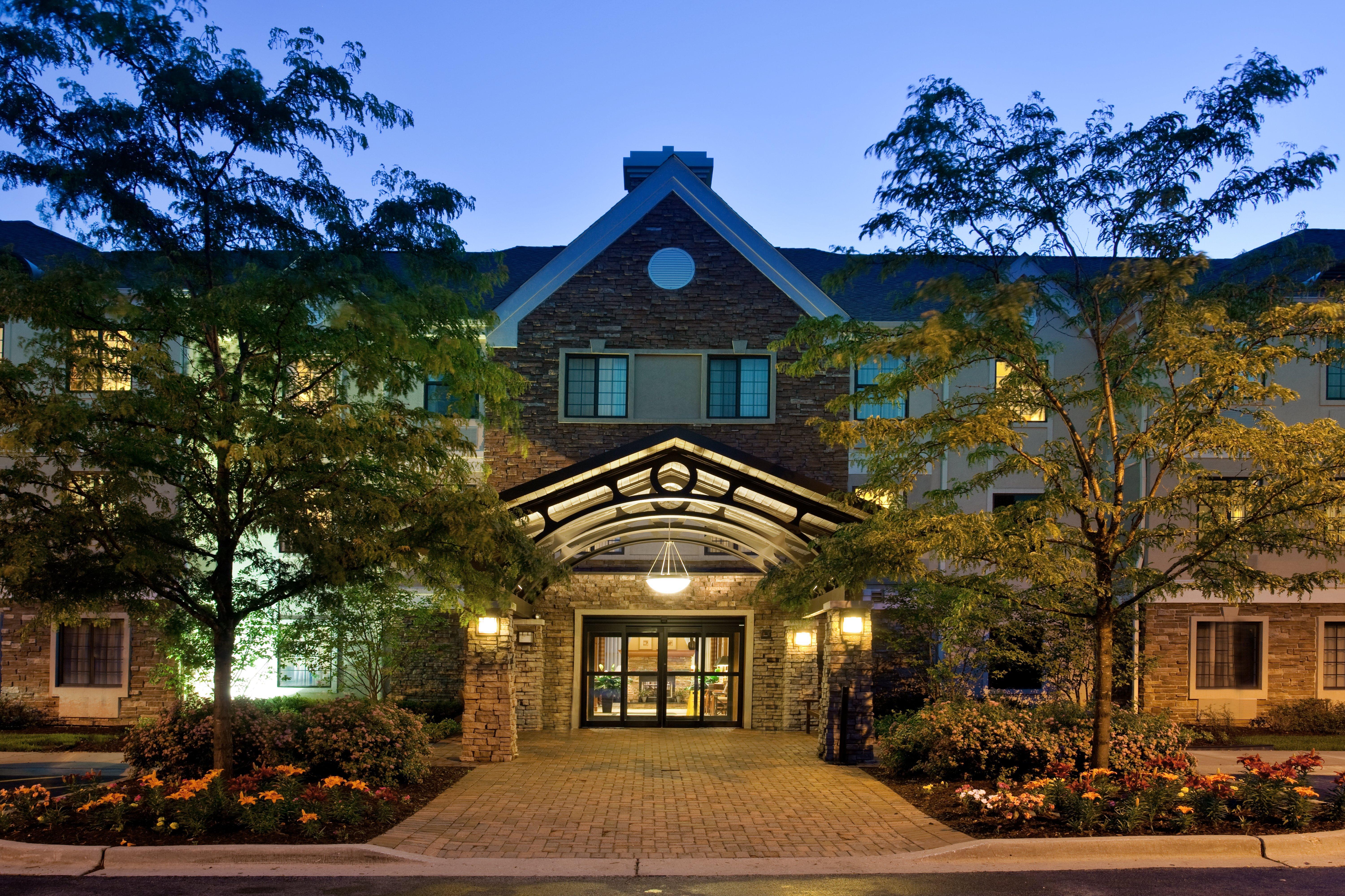 Staybridge Suites Lincolnshire By Ihg Bagian luar foto