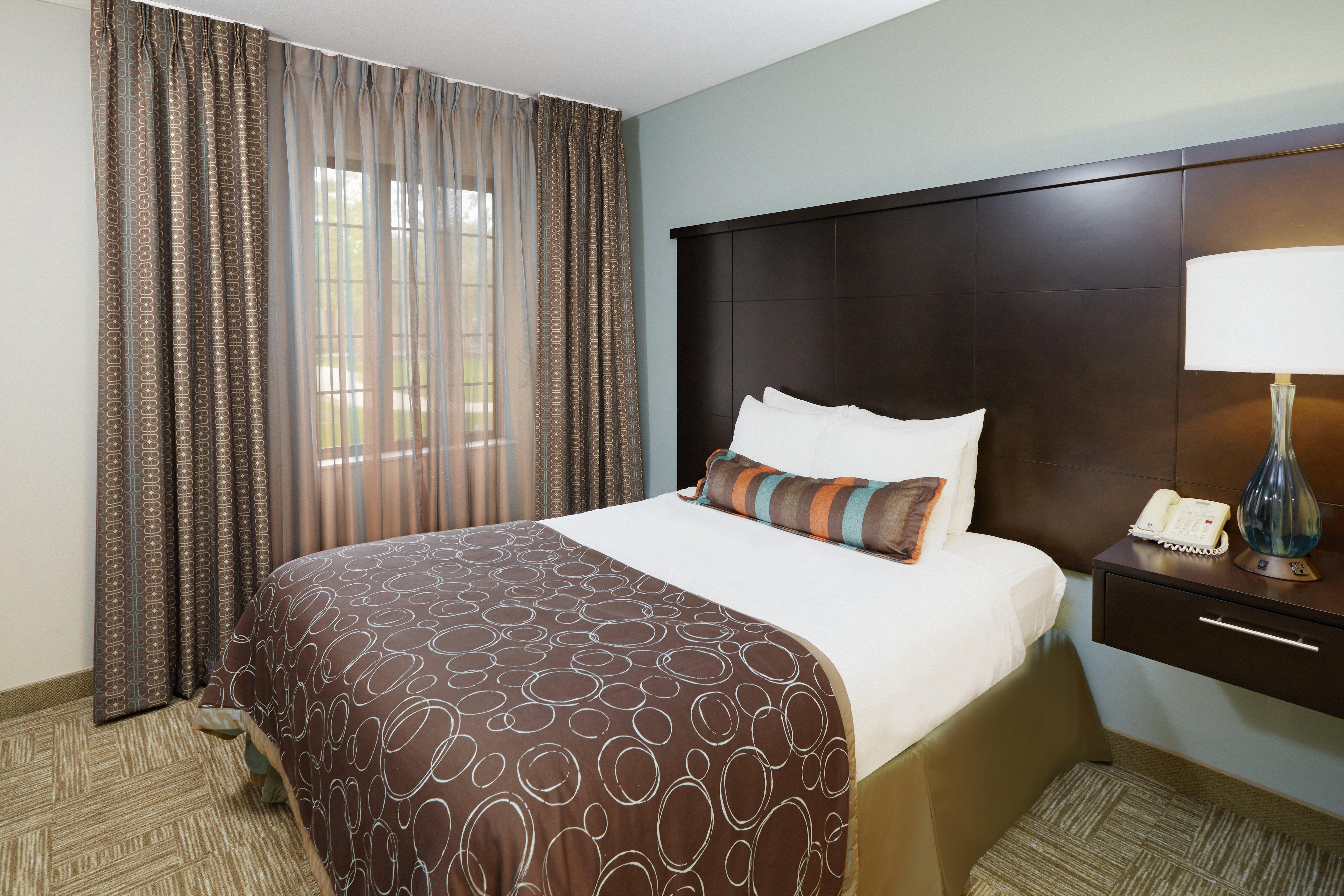 Staybridge Suites Lincolnshire By Ihg Bagian luar foto