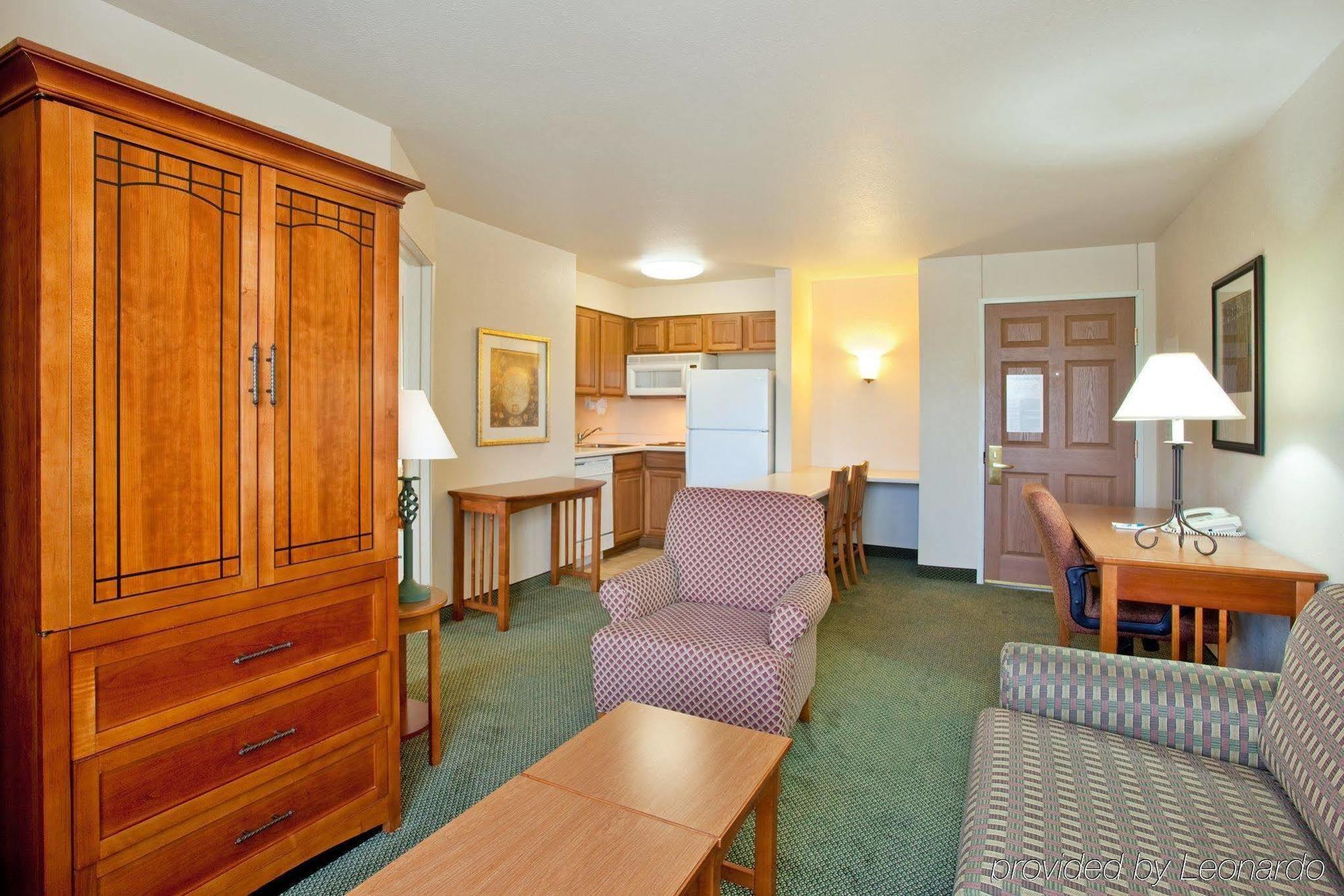 Staybridge Suites Lincolnshire By Ihg Ruang foto