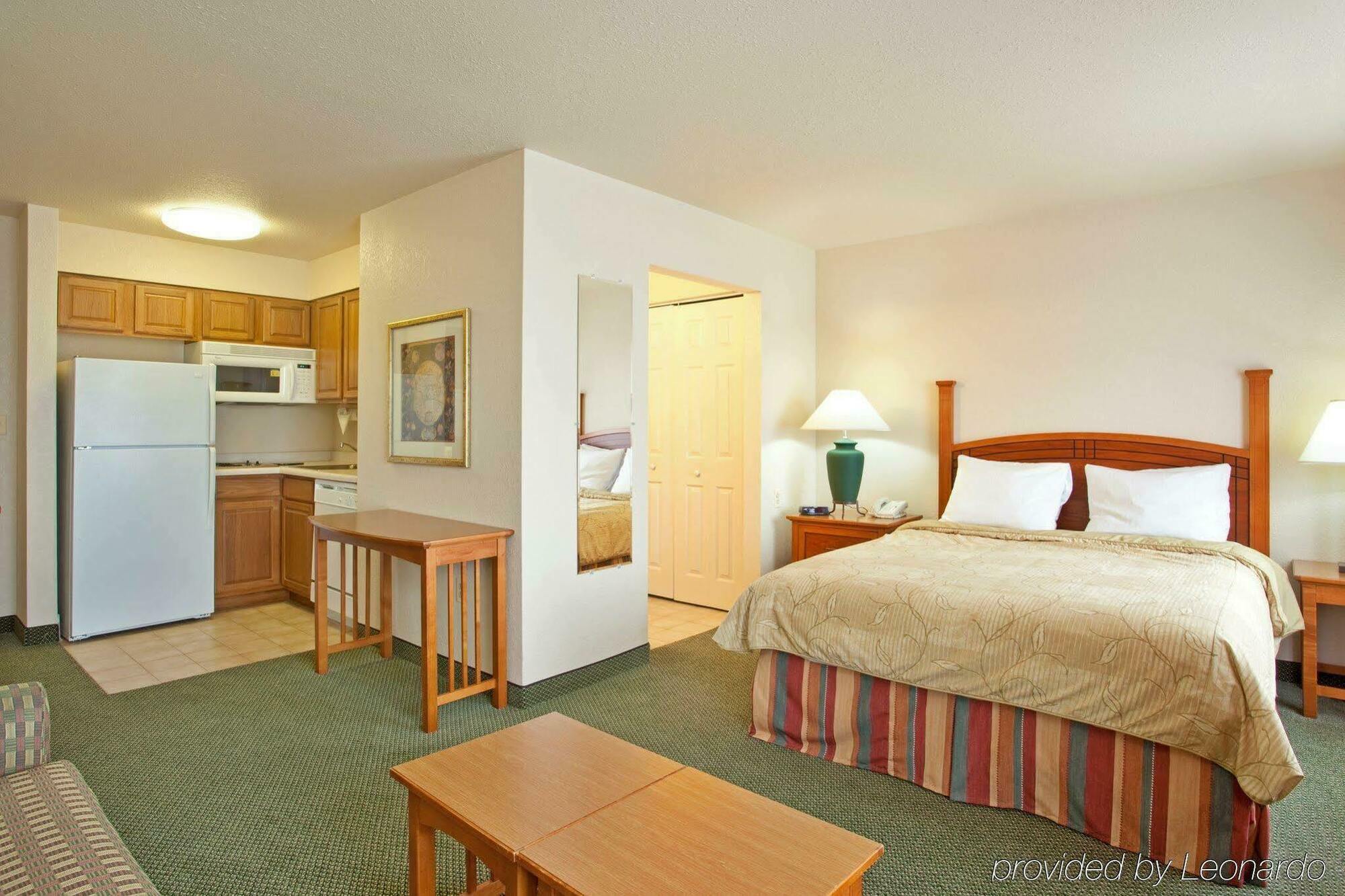 Staybridge Suites Lincolnshire By Ihg Bagian luar foto
